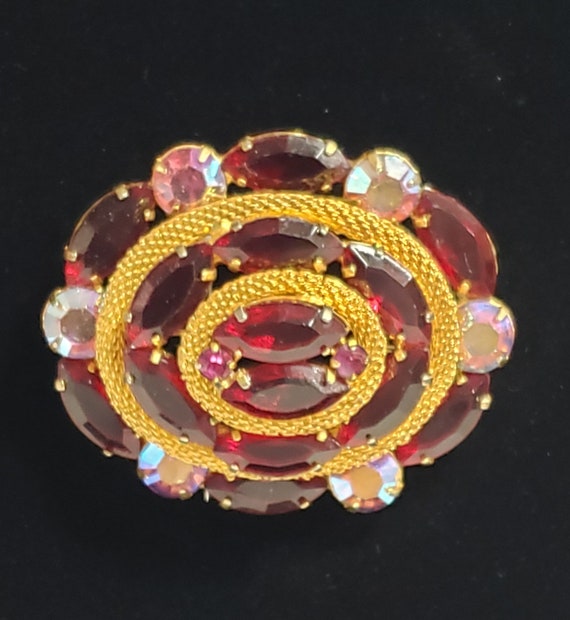 50s Ruby-Red Brooch Dazzling Royal Elegance! - image 3