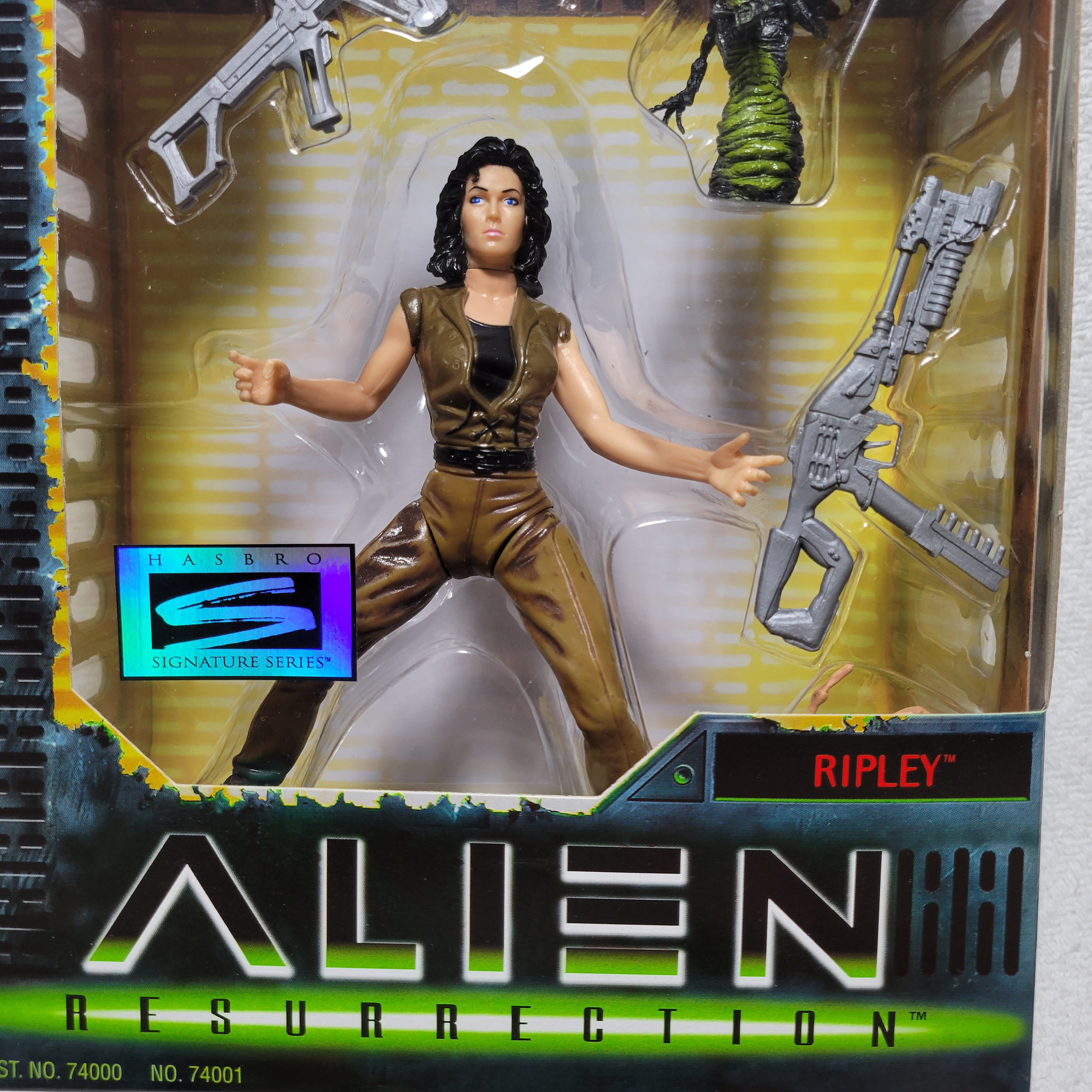 MINT 1997 RIPLEY Alien Resurrection Action Figure 