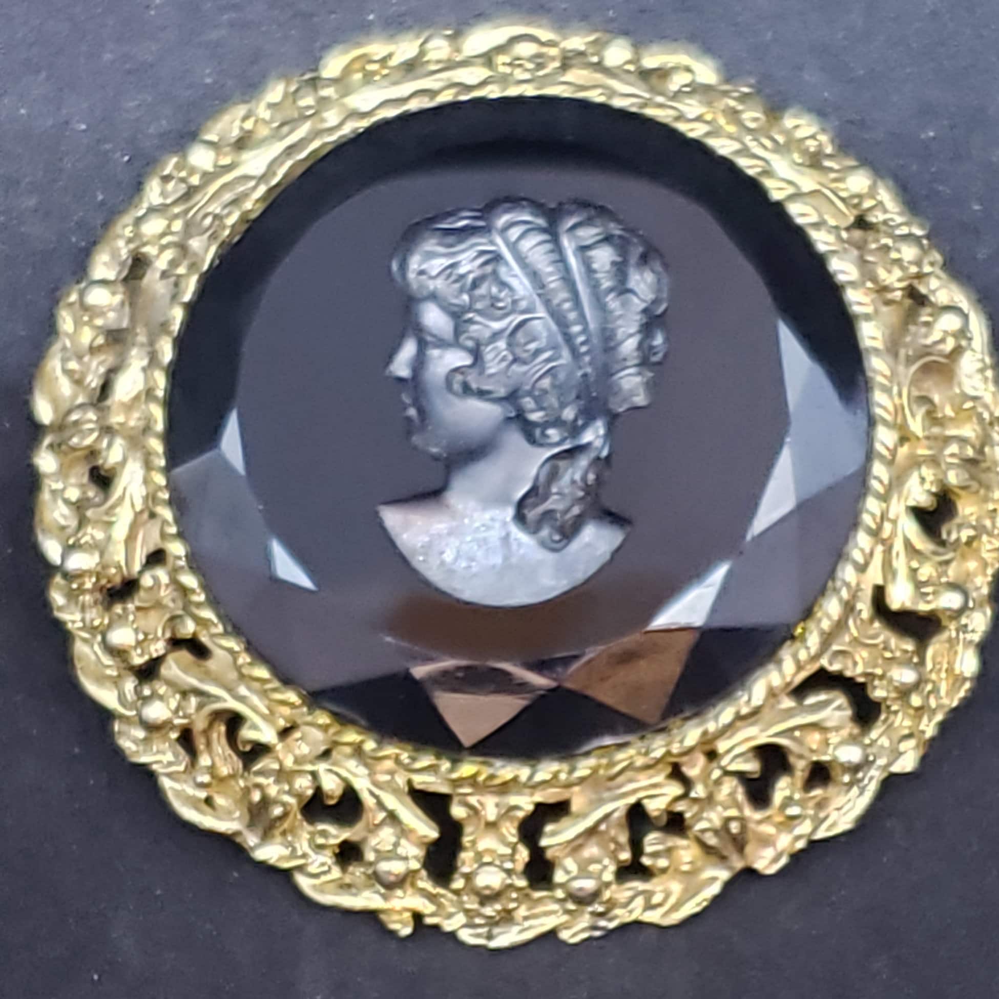 Vintage Intaglio Cameo Brooch Etsy
