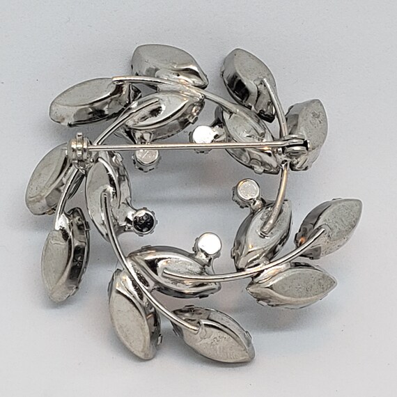 Mid- Century Wreath Brooch With Smokey Marquise C… - image 3