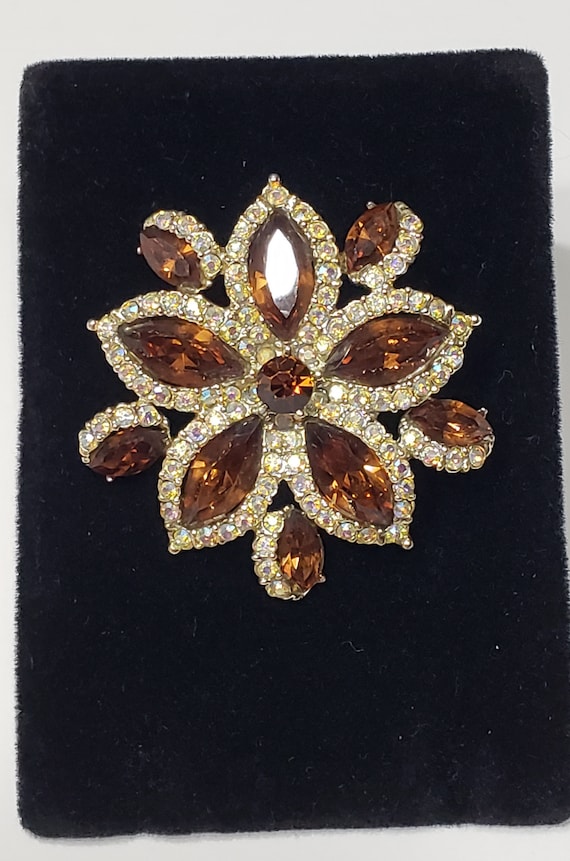 Mid-Century 50s Flower Bling Brooch Amazing Spark… - image 1