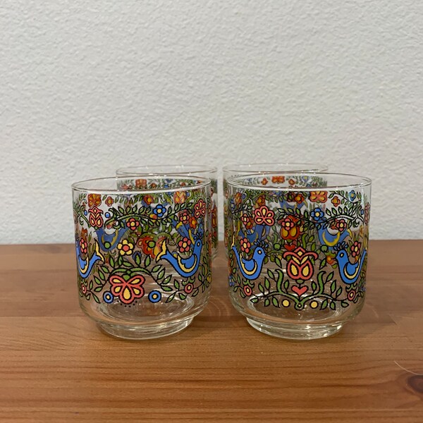 Vintage Corning Ware Libbey Country Festival Juice Glasses Set of Four.