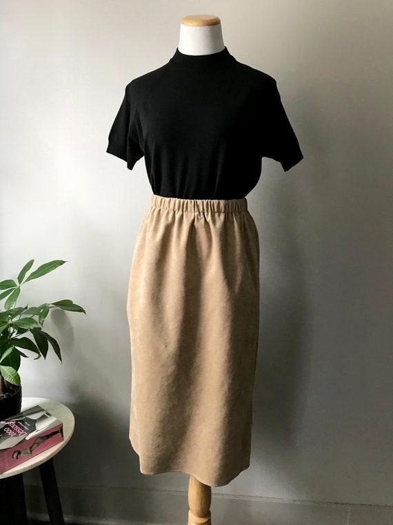 Vera Maxwell Tan Ultra Suede Skirt / Size M / San… - image 10