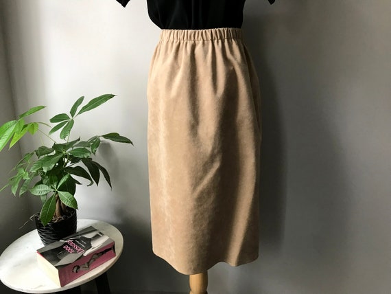 Vera Maxwell Tan Ultra Suede Skirt / Size M / San… - image 8