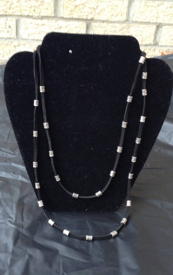 Muriel, beaded lace necklace