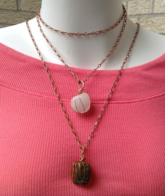 Natural cloudy quarts or tigers eye stone pendant necklace
