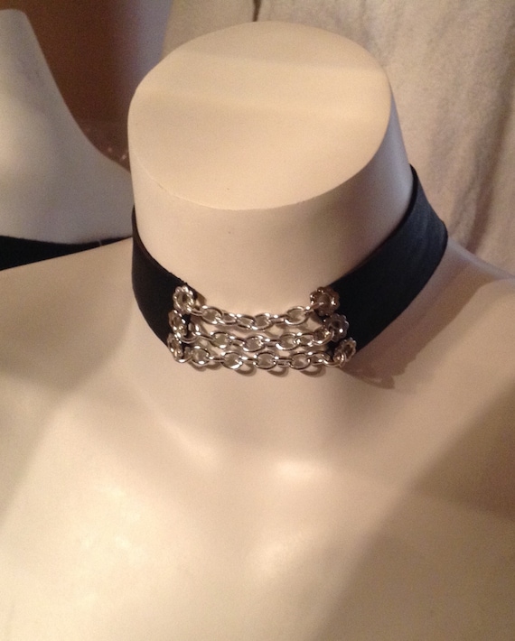 Carmen 2 leather chain choker