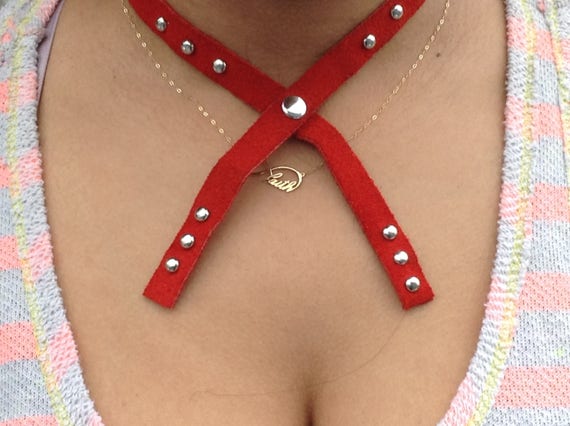 Carol, red suede collar