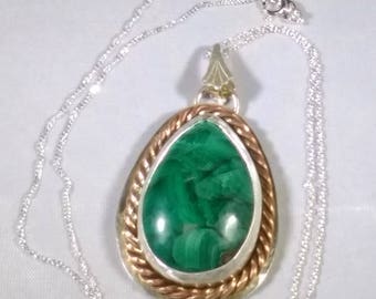 Malachite pendant, Malachite cabochon pendant, Teardrop-shaped malachite pendant, Green malachite pendant