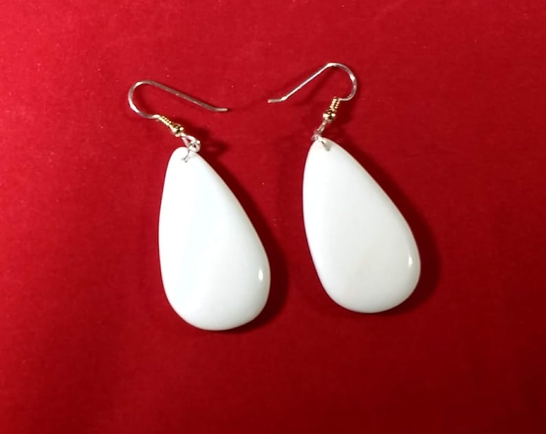 Teardrop-shaped Howlite Earrings, White Turquoise Earrings, White Cabochon Earrings image 1