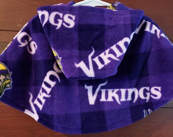 Minnesota Vikings infant capelet in two sizes