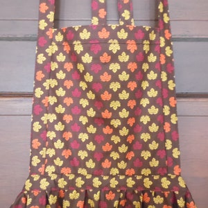 Autumn maple leaves women&#39;s bibbed autumn apron