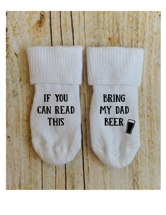 Unisex Baby Shower Gift Father\u2019s Day Gift Pregnancy Announcement Beer Gifts for Dad If You can Read this Baby Socks Bring my Dad a Beer