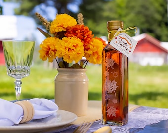 Fall Wedding Favors (12) | Autumn Leaf Maple Syrup Bottle | Rustic Wedding Favor | Unique Wedding Favor | Gluten Free | Vegan