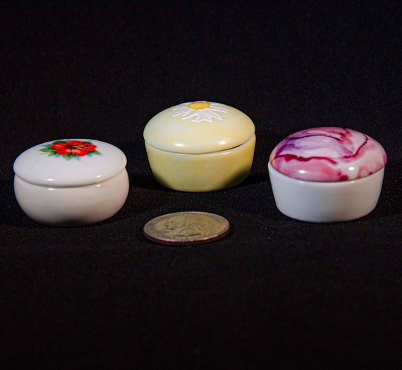 Three Mini Porcelain trinket boxes with lids Gem