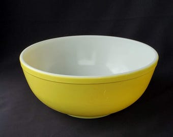Große gelbe 1950er PYREX 4QT (1 Gallone) Rührschüssel