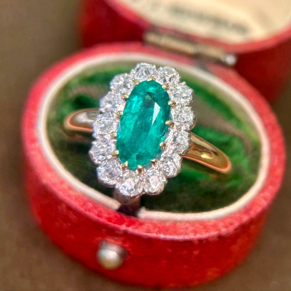 Edwardian emerald and diamond ring, circa 1910 - image 2