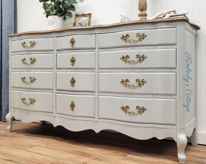 French Provincial Vintage 12 Drawer Dresser-buffet, Entry Piece ...