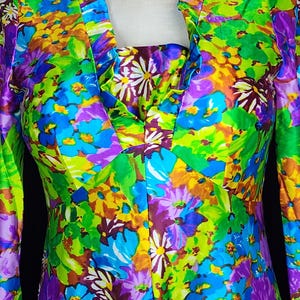 Very bright floral full length Nightgown 70s