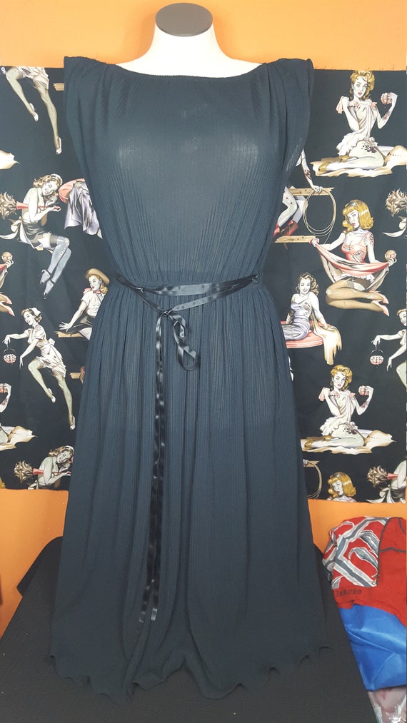 Vintage Melissa Lane Black  Pleated Sher Dress Siz