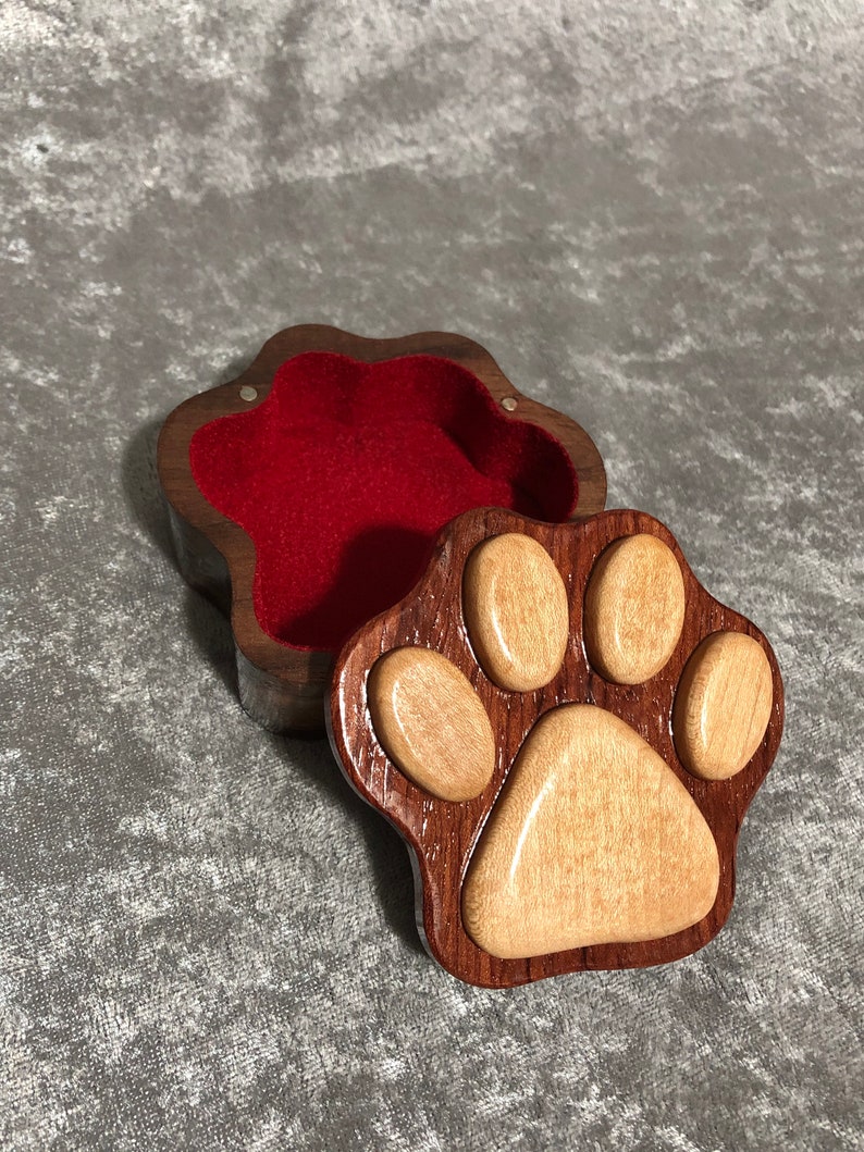 Wooden paw box