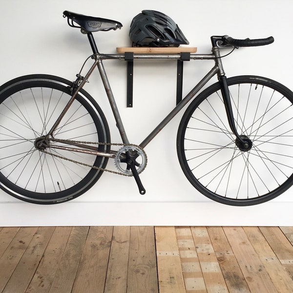 Support mural pour vélo | Étagère en chêne + supports de vélo de style minimaliste gris