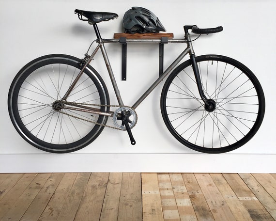 Support mural pour vélo Étagère en bois récupéré supports de vélo noirs -   France