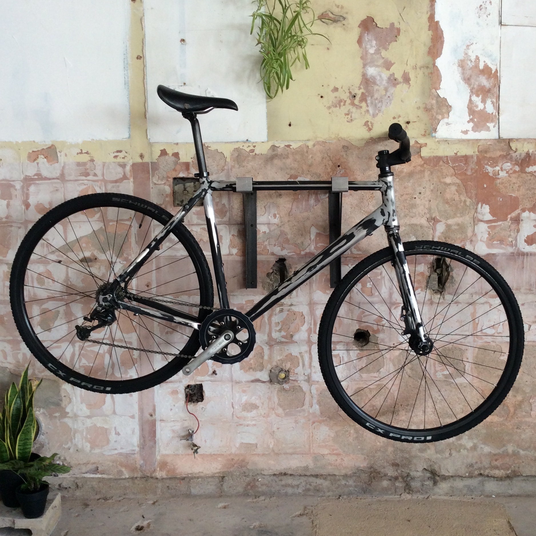 Mountain bike wall mount bracket Clearance