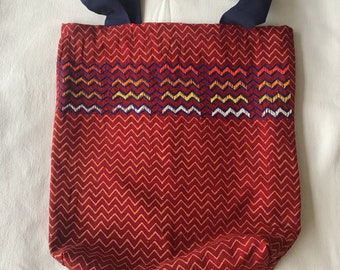 Hand embroidered tote bag - zigzag/ shopper bag/ gift for friend/