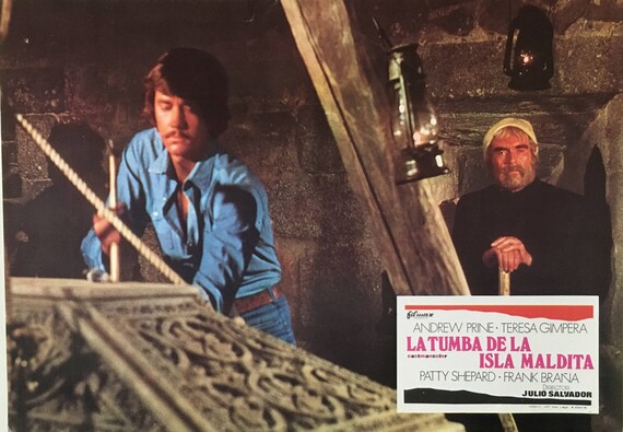 Set Of 8 Spanish Lobbycards La Tumba De La Isla Maldita Hannah Queen Of The Vampires Dir Julio Salvador 1973 - 