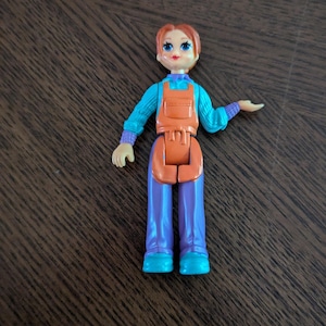 Fisher Price Sweet Streets Go Anywhere girl (d)