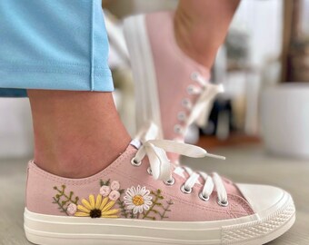 Hand-embroidered White Canvas Shoes