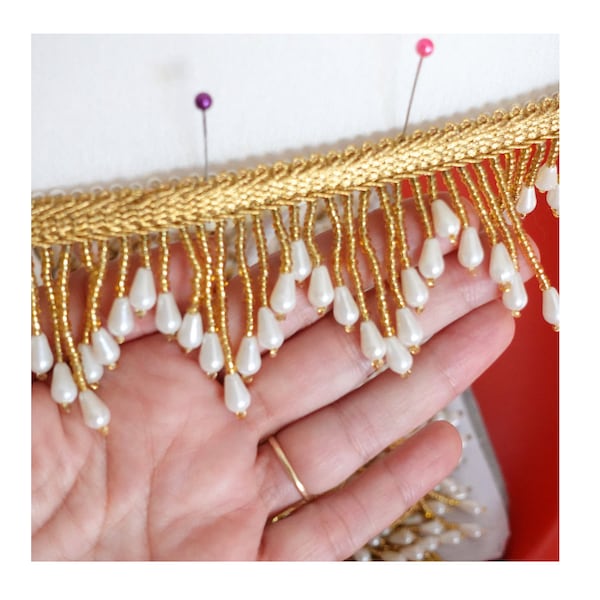 Lamp zig zag fringe trim with beads and pearls 5 cm sold by the yard