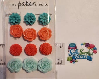 The Paper Studio - 12 Flower Embellishments (Self-stick flat backs)