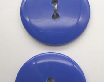 Spectrum Cool Blumenthal Buttons - Blue 1 1/8" sew through, pack of 2