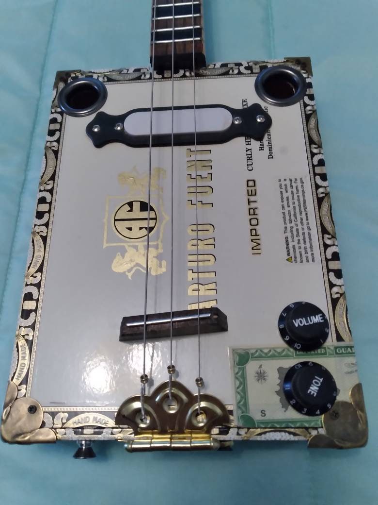 A Beautiful 3 String All Wood Cigar Box Guitar.**free USA Shipping (lower  48 States)**handmade to Order****all Wood