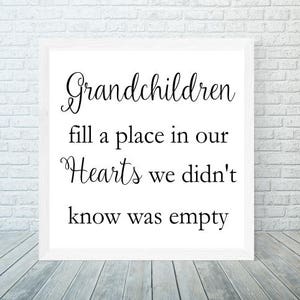 Petits-enfants svg, svg de grand-parent, fichier de coupe, fichier de découpe Cricut, fichier SVG, svg de coeur, Place dans notre coeur