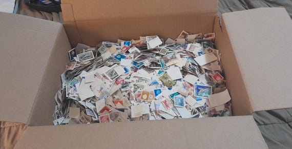 1000種類以上の世界中の切手（キロウェア） - 小型から大型まで - 紙