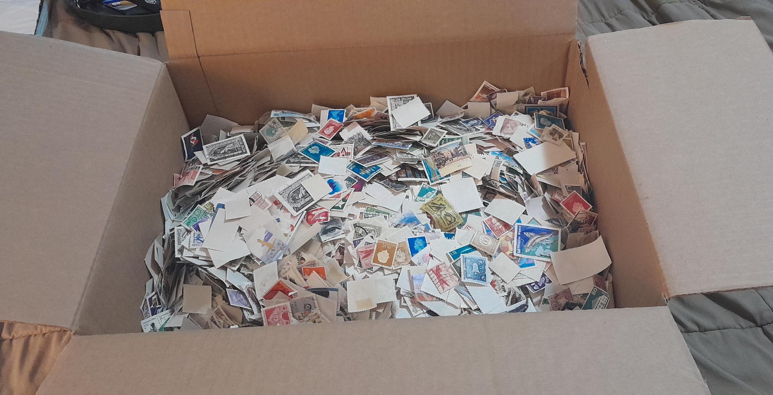 1000種類以上の世界中の切手（キロウェア） - 小型から大型まで - 紙