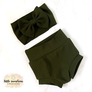 baby bummies and bows