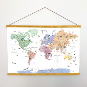Leinwand Pastelle Weltkarte zum Aufhängen, Weltkarte | Reise Wand Kunst | Kinder Weltkarte | Kinderzimmer Wand Dekor | Aquarell Weltkarte | Tierkarte