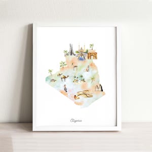 Può includere: Stampa artistica ad acquerello incorniciata dell'Algeria, con illustrazioni di monumenti, animali e palme. La parola "Algeria" è scritta in un carattere a script nella parte inferiore.