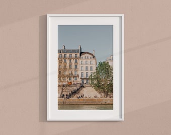 Ansichten entlang der Seine in Paris, Frankreich - Digital Download Fine Art Photo Print von Arielle Vey