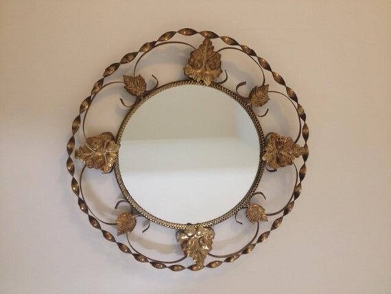 Vintage Gold Leaf Design Round Mirror Vintage Gold Leaf Design Round Mirror