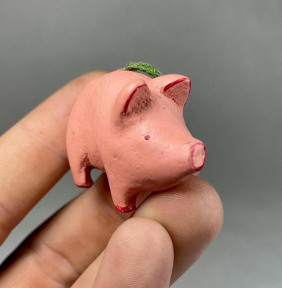 手作りの粘土豚の飾り：手描きのマイレグスタイル - Etsy 日本