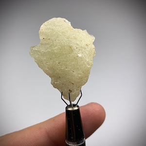 Goldener Tektit | Libysche Wüstenglas | 9,55g | 100% Natur