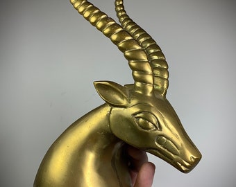真鍮製の大型ガゼル像：ミッドセンチュリーの雌鹿の置物 - Etsy 日本