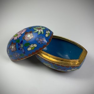 Vintage Floral Cloisonné Trinket Box. Handmade. Beautiful!