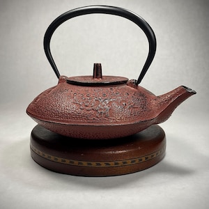 Vintage Japanese Cast Iron Tetsubin Kettle Teapot Tea Ceremony Nanbu Tekki-Signed-Bamboo. Floral
