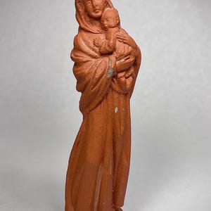 Vintage Mother Mary Infant Jesus Statue. 6” Concrete Statuary